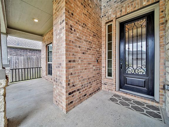 5th image of 8607 Shadowbrook Glen Trl