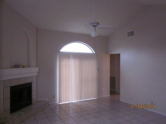 4th image of 6050 Les Harrison Dr