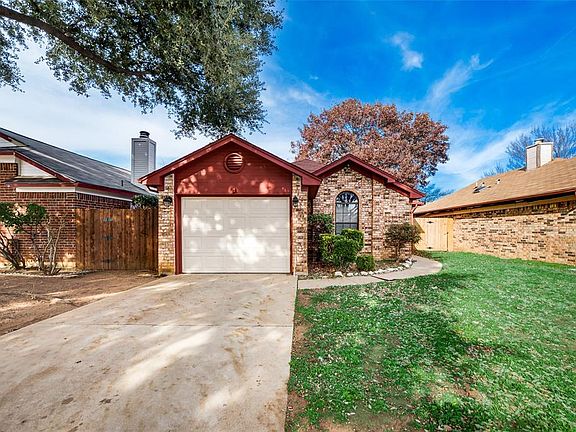 3rd image of 1728 Woodhall Way