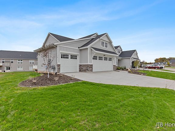2nd image of 6598 Timber Crest Dr NE
