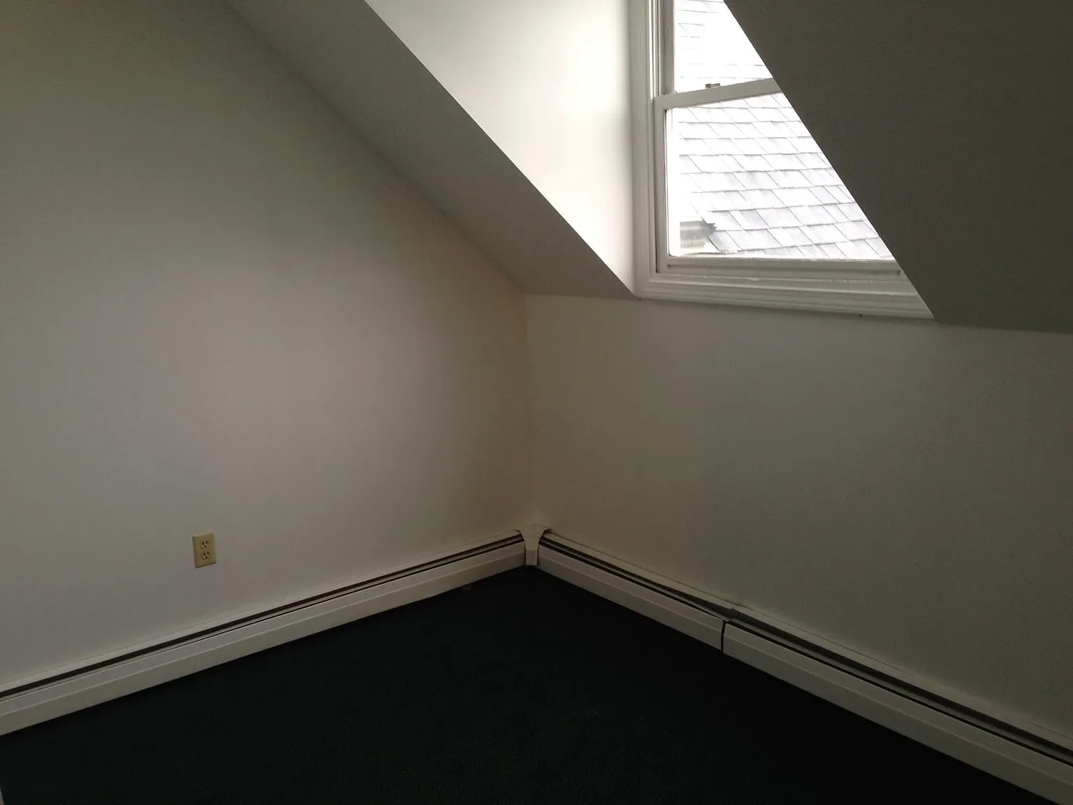 2 bed, $1,400 — Photo 4