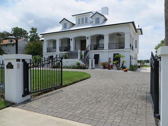 2nd image of 6020 Heckscher Dr