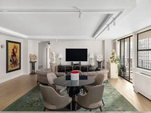 112 West 56th Street image 4 of 7