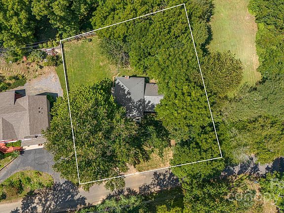 5th image of 545 Blink Bonny Dr