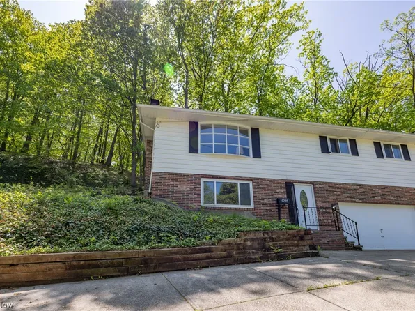 19220 Upper Valley Dr, Euclid, OH 44117