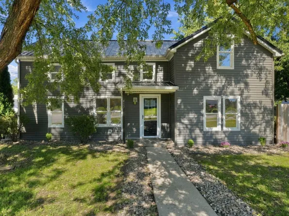 412 W North St, Bourbon, IN 46504