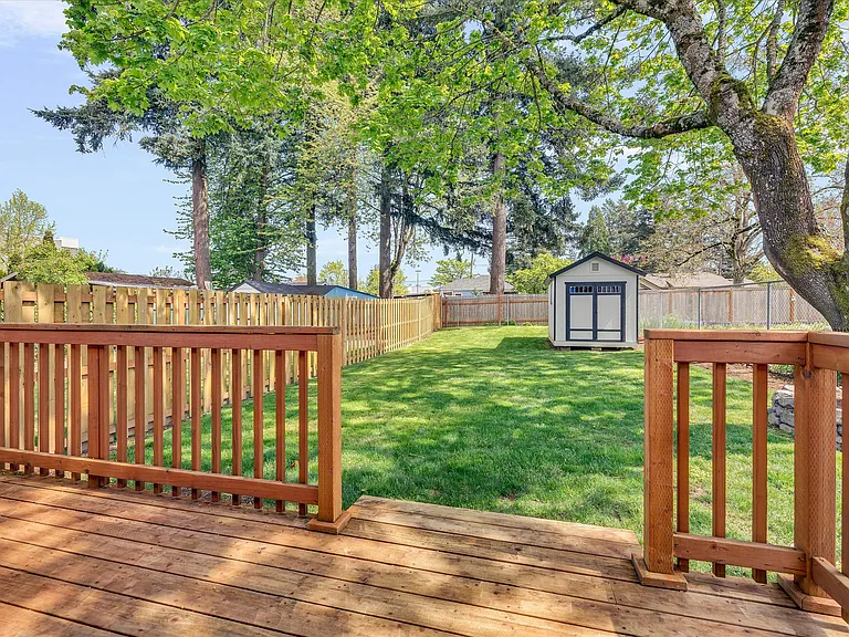 1244 NE 118th Ave — Photo 8