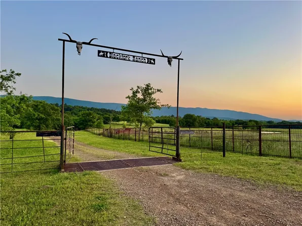35871 Blackfork Trl, Mena, AR 71953