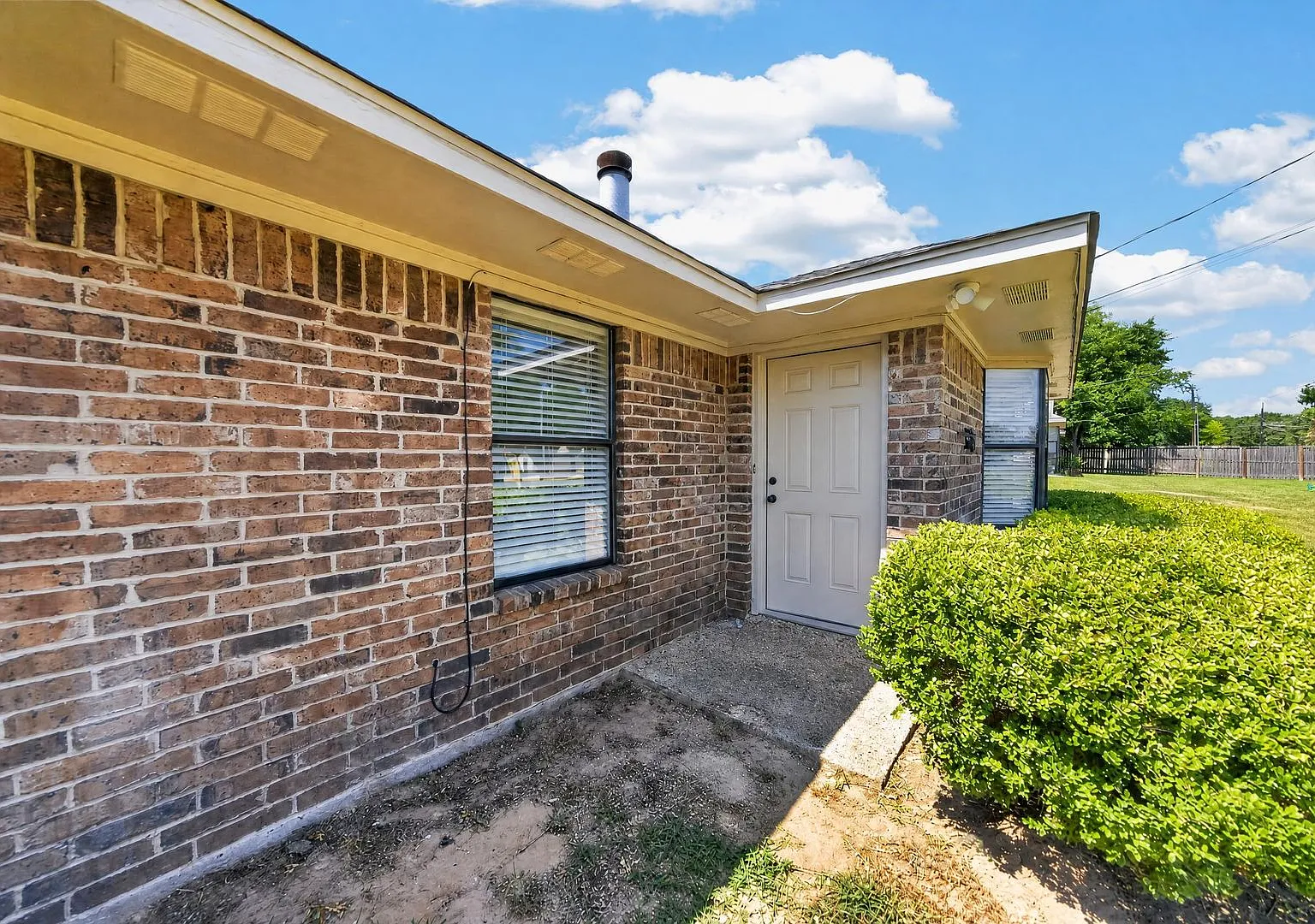 3803 CR 149 — Photo 2