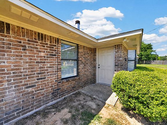 2nd image of 3803 County Road 149