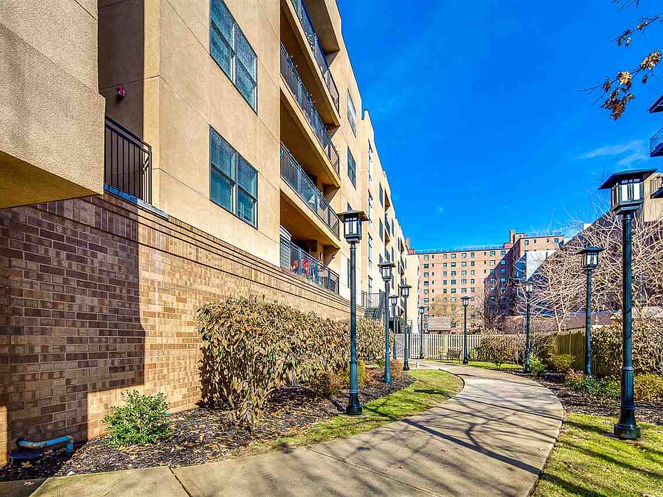 2nd image of 650 2nd St APT 5H