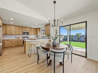 3061 W Country Club Ter, Phoenix, AZ 85027