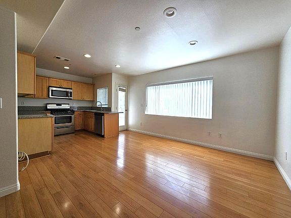 5th image of 6032 Kingman Ave Unit G