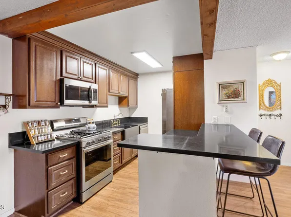 225 W Channel Islands Blvd, Pt Hueneme, CA 93041