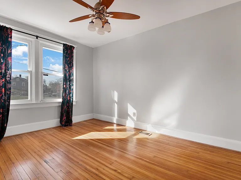 1226 Rhode Island Ave NE — Photo 26