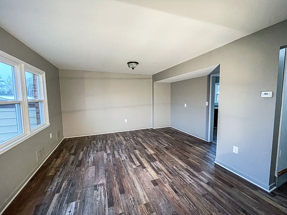 3rd image of 169 Warrior St