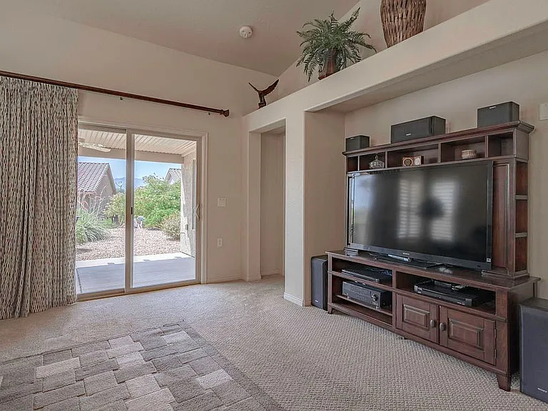 4592 S Elrose Dr — Photo 15