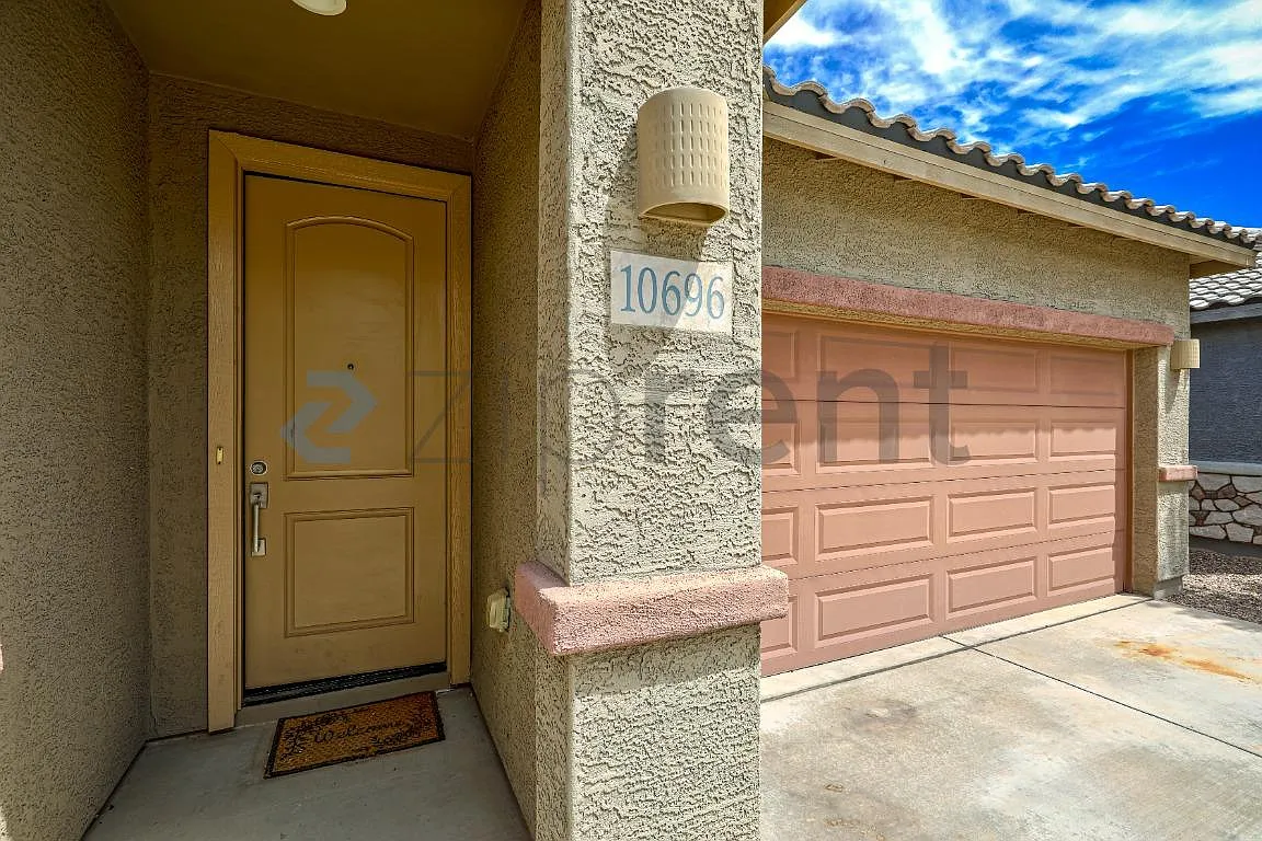 4 bed, 2027 sqft, $2,295 — Photo 4