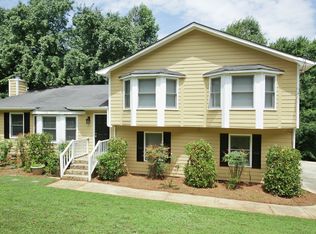 515 Oak Springs Dr, Lawrenceville, GA