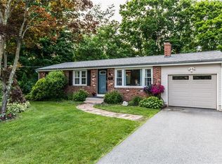 79 Amanda St, Cranston, RI 02920