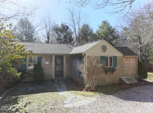 245 Lovells Ln, Marstons Mills, MA 02648