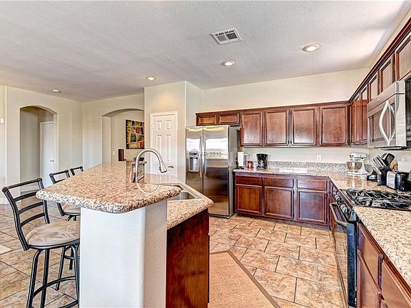 3rd image of 4724 Vista Del Rey Ct