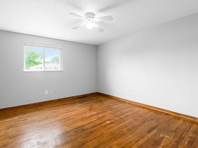 3399 Beachworth Dr — Photo 13