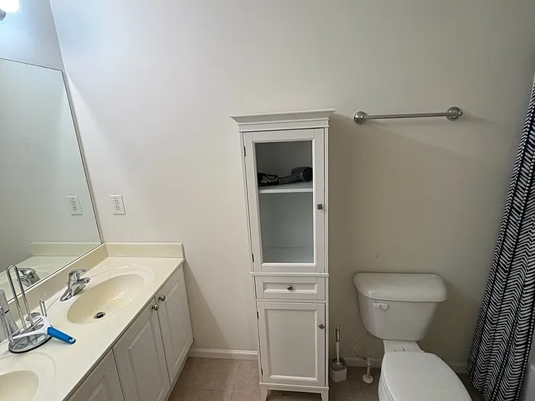 Primary Bath (Third Floor)