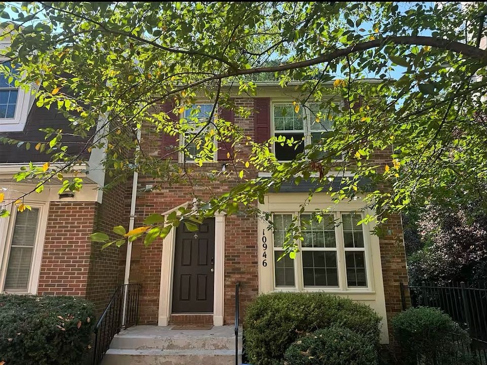 1st image of 10946 Rampart Way