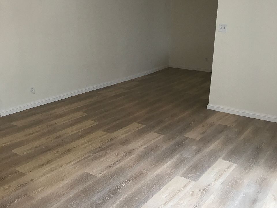 1st image of 648 N Hayworth Ave