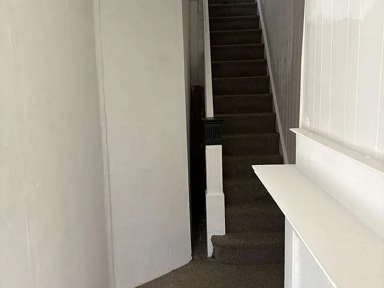 5135 Irving St #2 — Photo 5