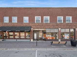 29 E Burlington St UNIT A, Riverside, IL 60546