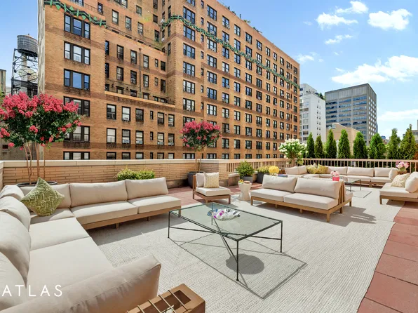 205 East 68th Street image 1 of 10