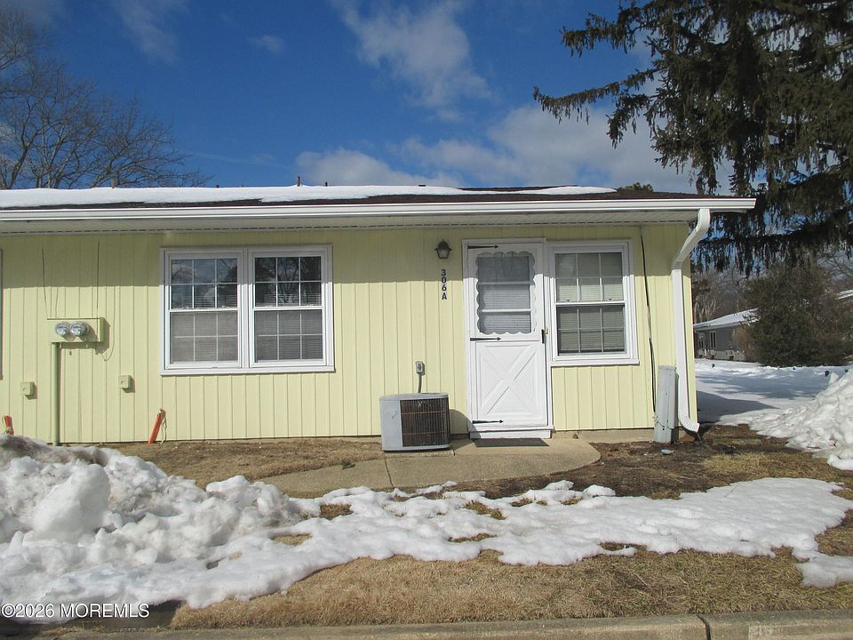 1st image of 306A Malvern Ct W