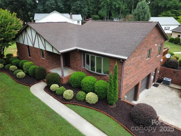 614 Azalea Ln, China Grove, NC 28023