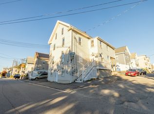 15 Rose St APT 2, Haverhill, MA 01830