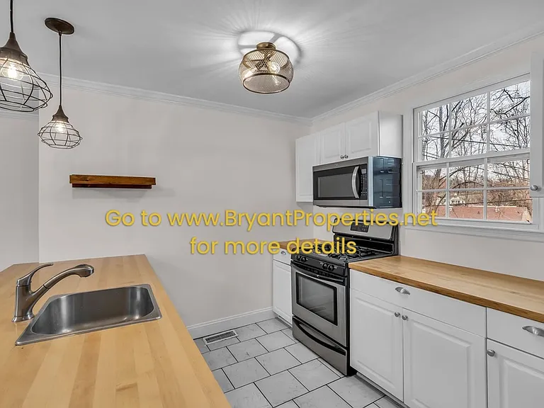 1421 Electric Ave — Photo 10