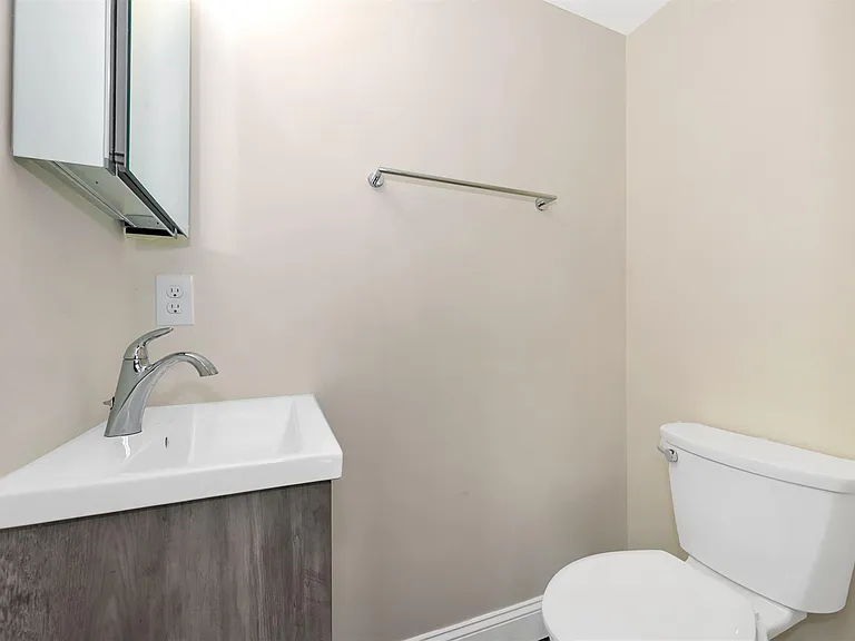 39 Wright Ave #1 — Photo 13