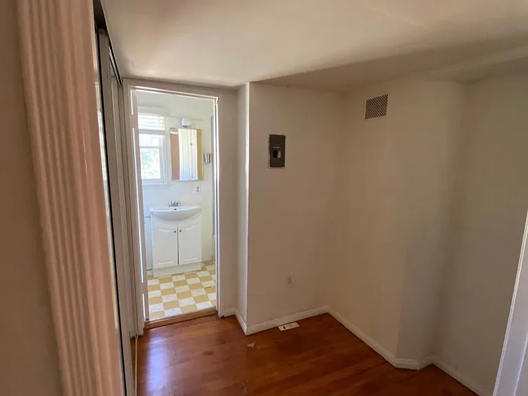 2046 High Tower Dr — Photo 10
