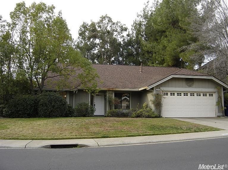 1st image of 225 Bittercreek Dr