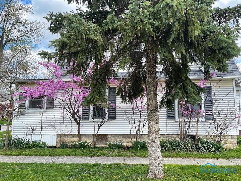 2nd image of 1101 White Ave