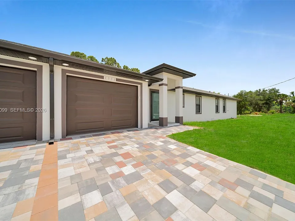 4986 Fairway Ct