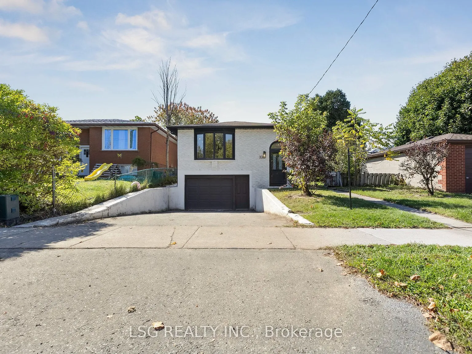 4 bed, $2,900 — Photo 2
