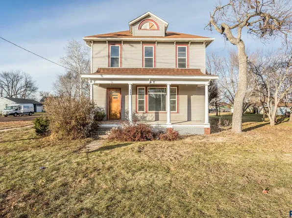 200 E 3rd St, Worthing, SD 57077