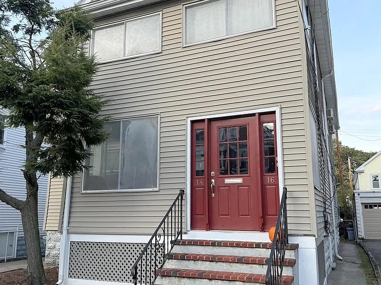 16 Irvington Rd #2 — Photo 11