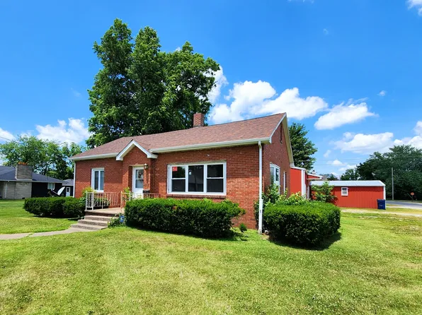 809 E Main St, West Frankfort, IL 62896