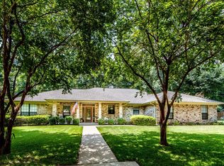 211 Broadmoor Dr, Huntsville, TX 77340