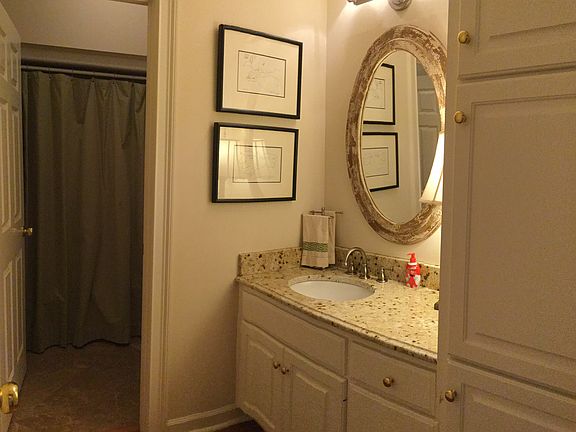 5th image of 2519 Pebblewood Dr