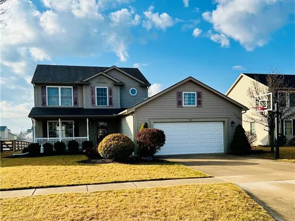 803 Roscommon St, Bowling Green, OH 43402