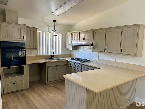 2nd image of 3386 Greenacre Dr